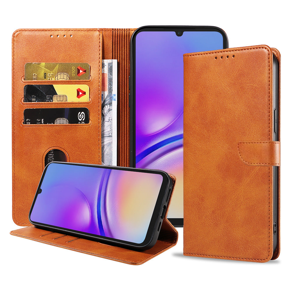 Geschikt voor Samsung Galaxy A05
  Telefoonhoesje Kunstleer met Magnetisch lipje en Pasjeshouder Book Case met
  Klepje - Bruin - Smartphonica