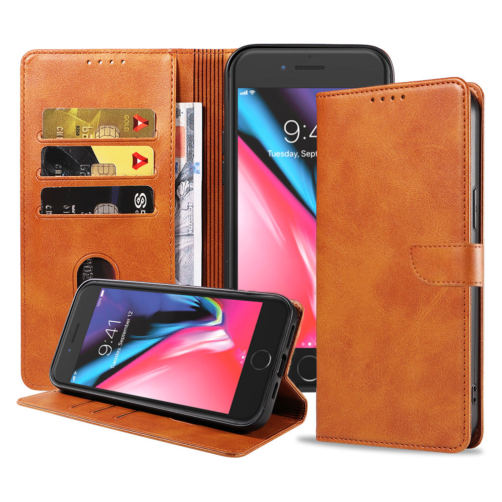 Geschikt voor iPhone 7/8 Plus
  Telefoonhoesje Kunstleer met Magnetisch lipje en Pasjeshouder Book Case met
  Klepje - Bruin - Smartphonica